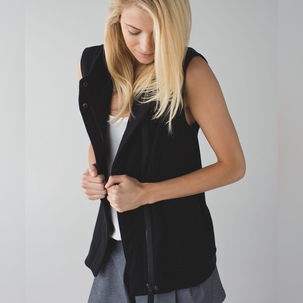 Lululemon Versa Vest